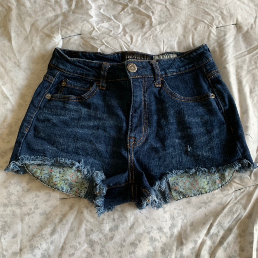 Short shorts